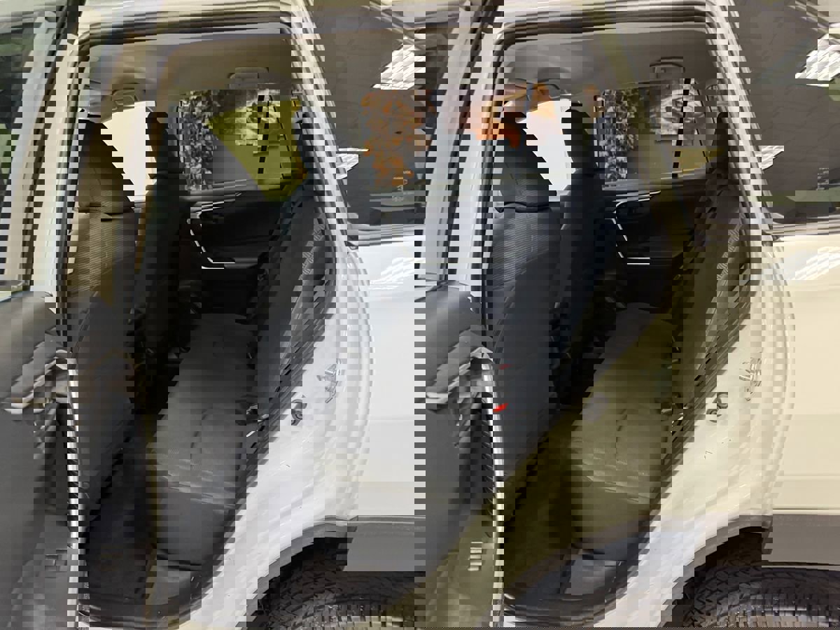 Used 2019 Toyota RAV4 LE w/ All Weather Liner Package AWD/4WD image 42