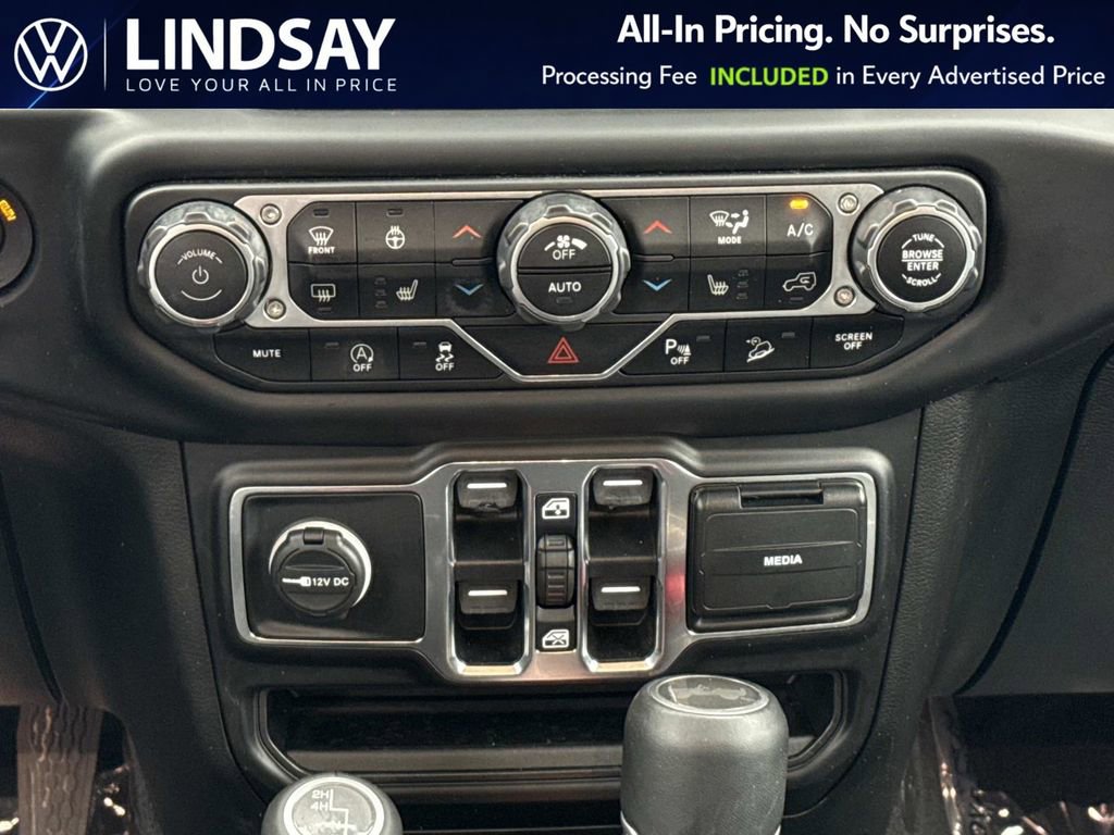 Used 2020 Jeep Wrangler Unlimited Sahara image 16