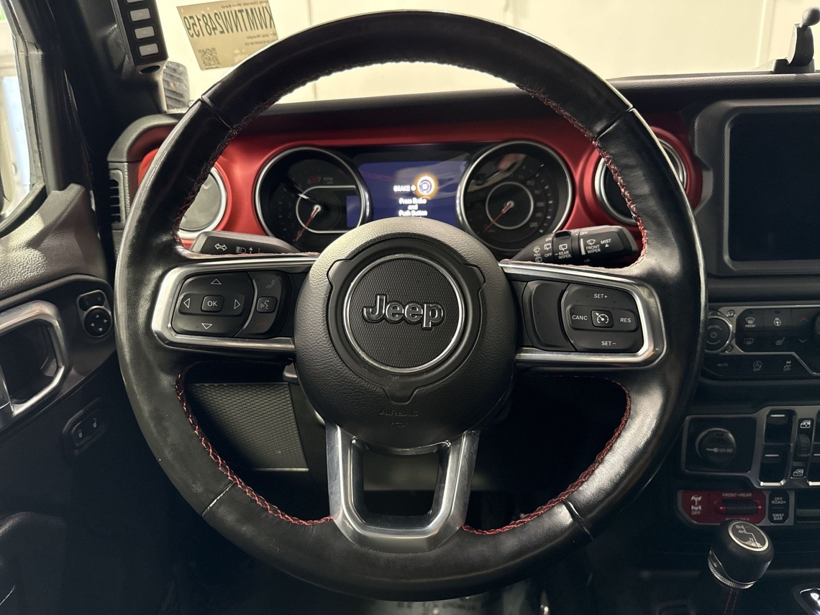 Used 2022 Jeep Wrangler Unlimited Rubicon w/ Cold Weather Group AWD/4WD image 19