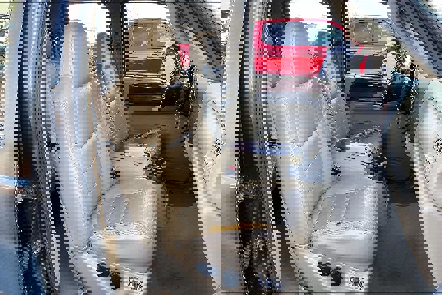 Used 2005 Ford F250 Lariat image 10