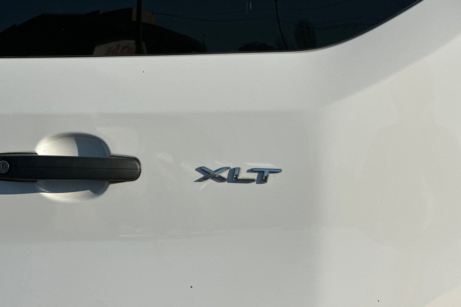 Used 2024 Ford Transit 350 XLT image 9