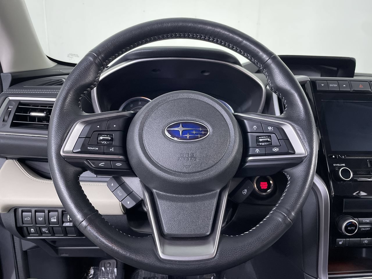 Used 2022 Subaru Ascent Limited AWD/4WD image 13