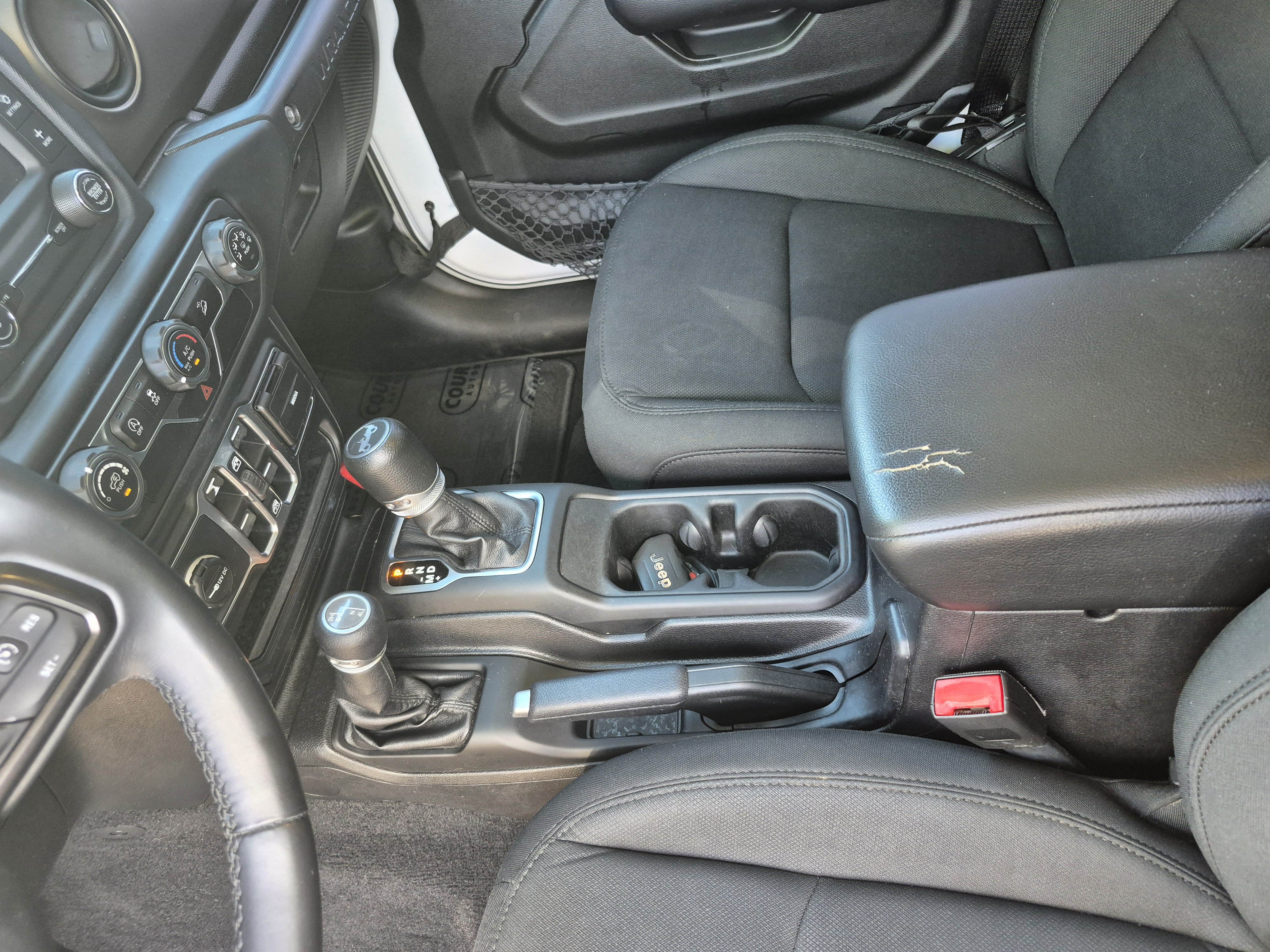 Used 2019 Jeep Wrangler Unlimited Sport S AWD/4WD image 19