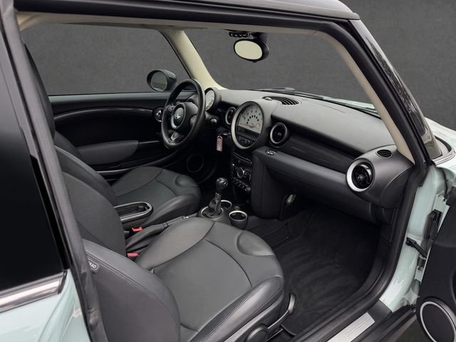 Used 2012 MINI Cooper Clubman S w/ Sport Pkg FWD image 5