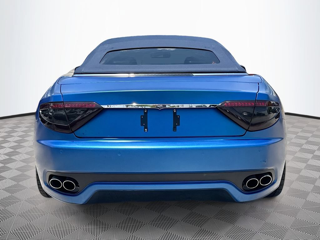 Used 2012 Maserati GranTurismo Convertible RWD image 7