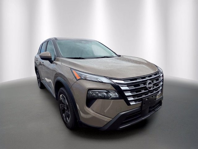 Used 2025 Nissan Rogue SV AWD/4WD image 5