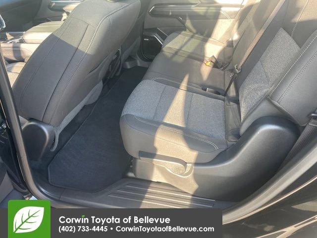 Used 2025 GMC Acadia Elevation image 23