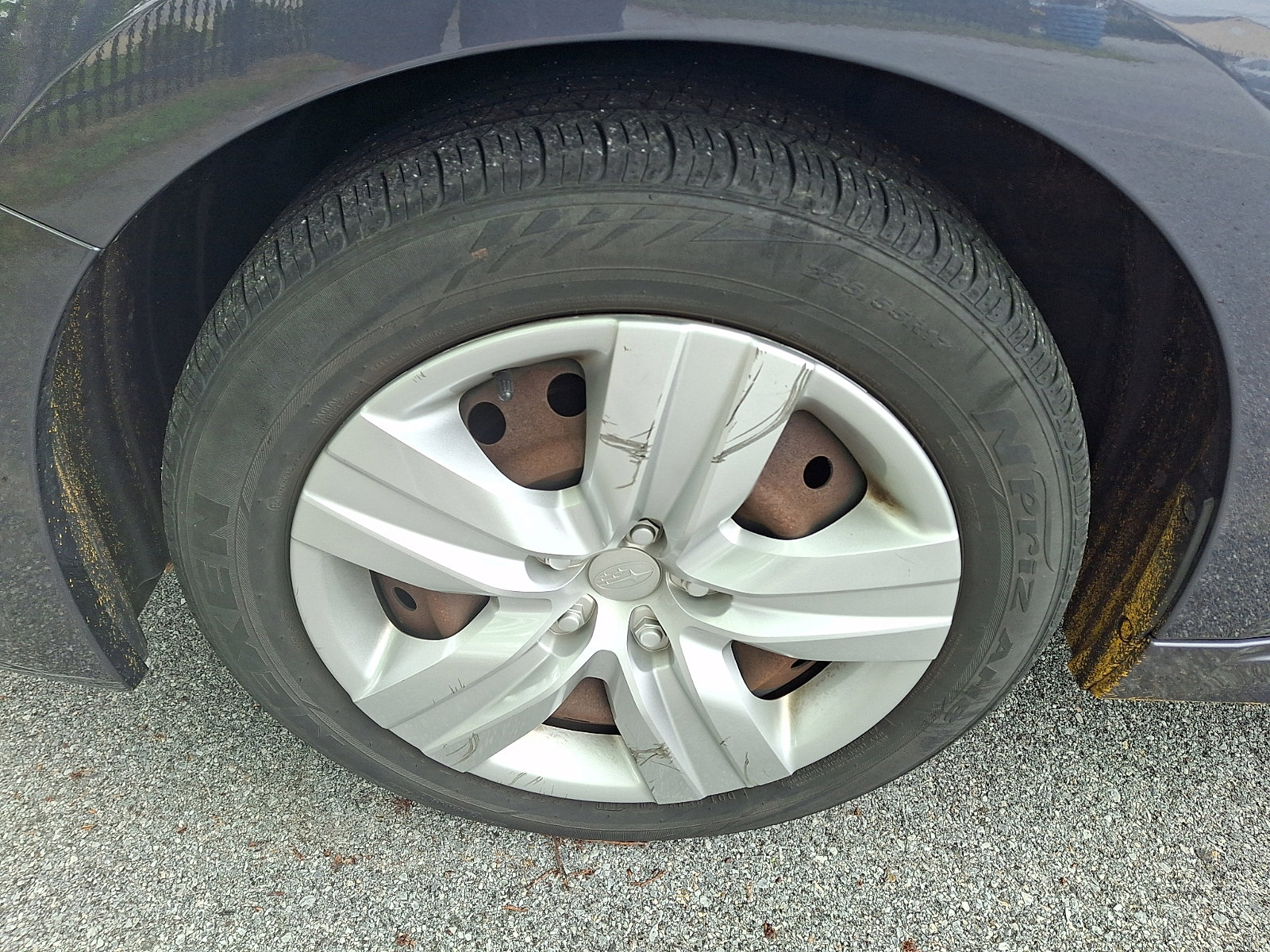 Used 2017 Subaru Legacy 2.5i AWD/4WD image 3