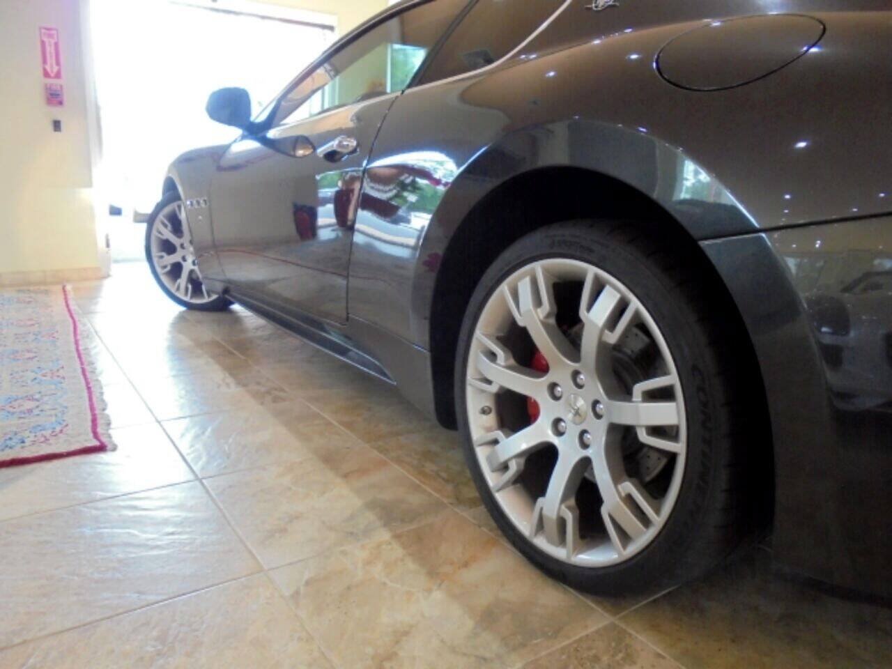 Used 2009 Maserati GranTurismo S RWD image 27
