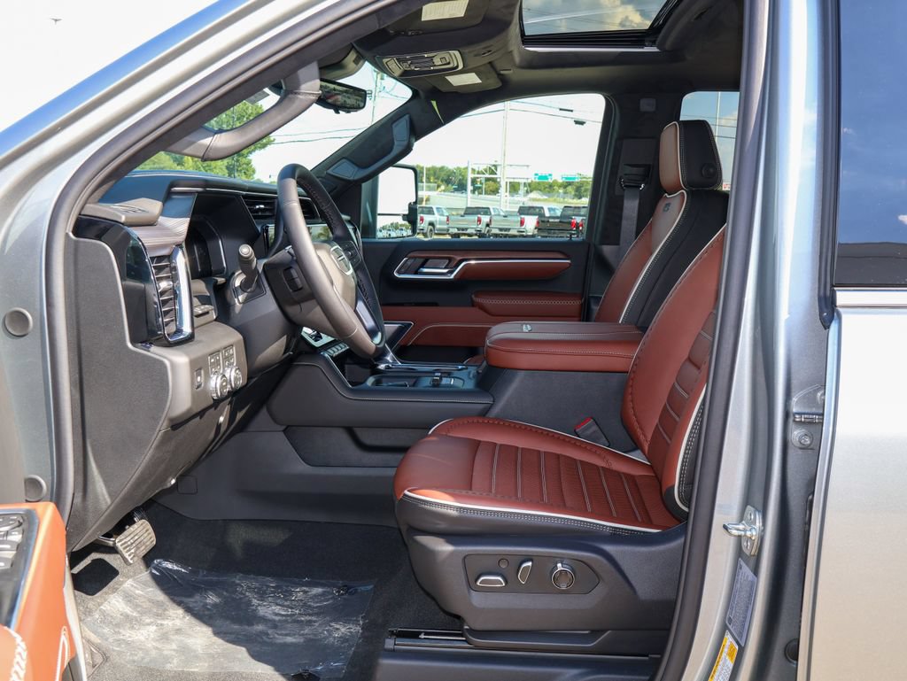 New 2026 GMC Sierra 3500 Denali Ultimate AWD/4WD image 8