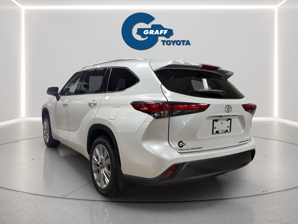 Used 2023 Toyota Highlander Limited AWD/4WD image 10