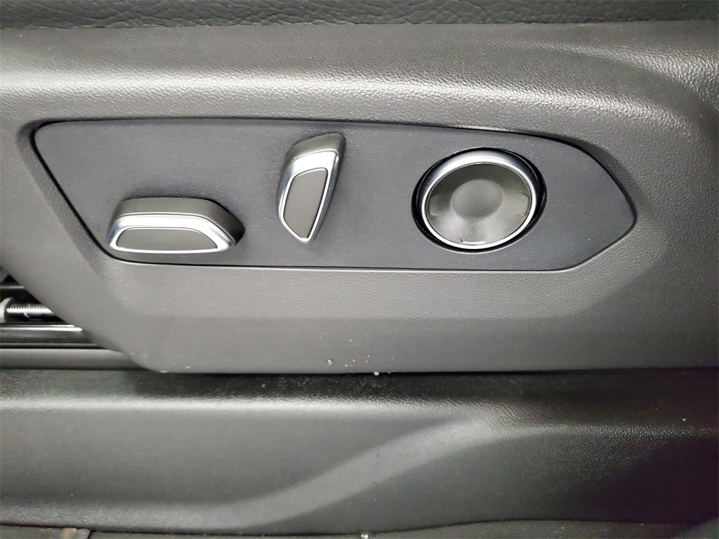 New 2026 GMC Yukon XL Denali w/ LPO, Floor Liner Package image 7