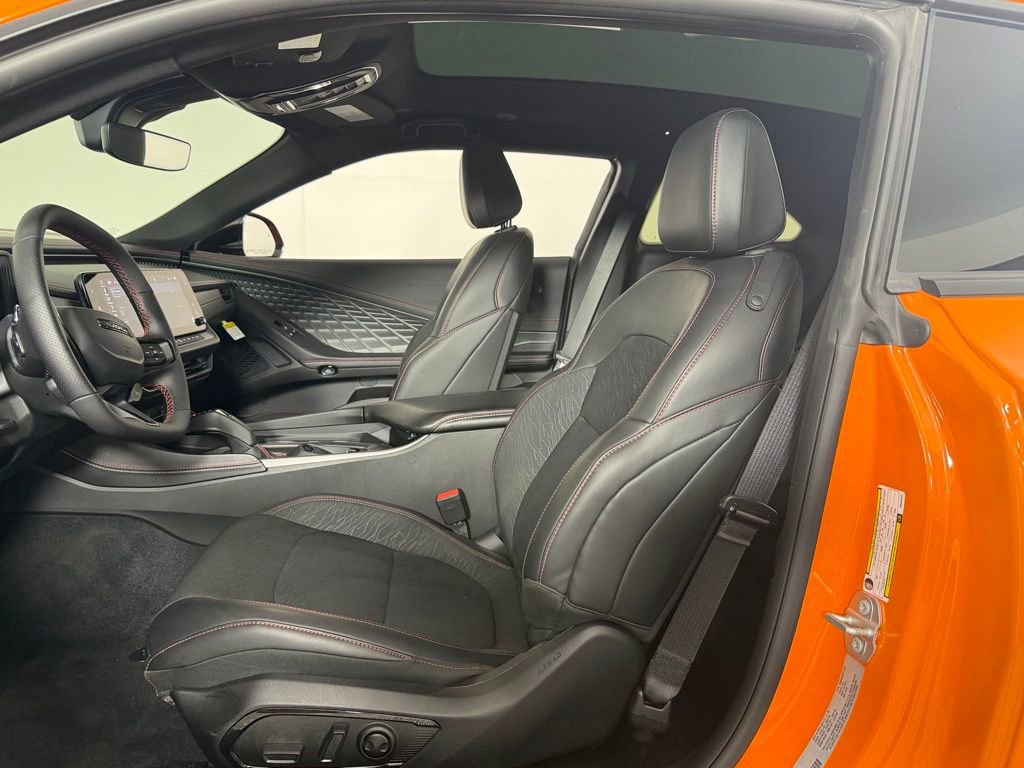 Used 2025 Dodge Charger R/T w/ Sun & Sound Package image 21