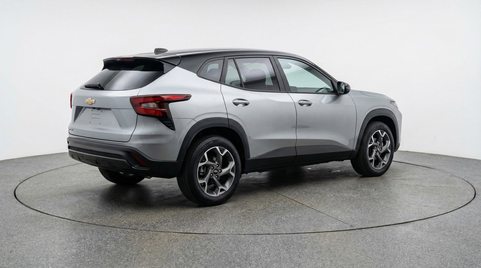 Used 2025 Chevrolet Trax LT image 9