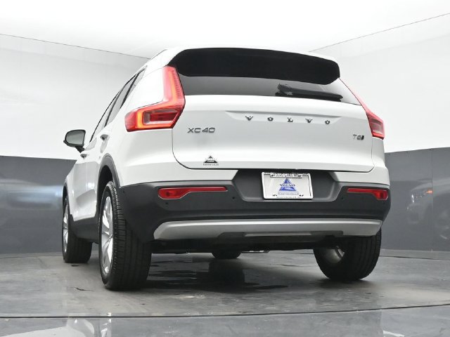 Used 2019 Volvo XC40 T5 Momentum AWD/4WD image 38
