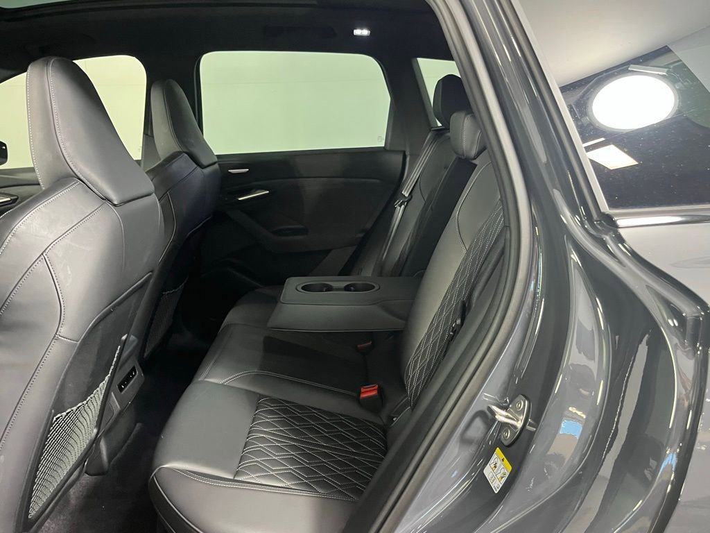 Used 2025 Audi SQ6 e-tron Prestige w/ Black Edition One AWD/4WD image 27