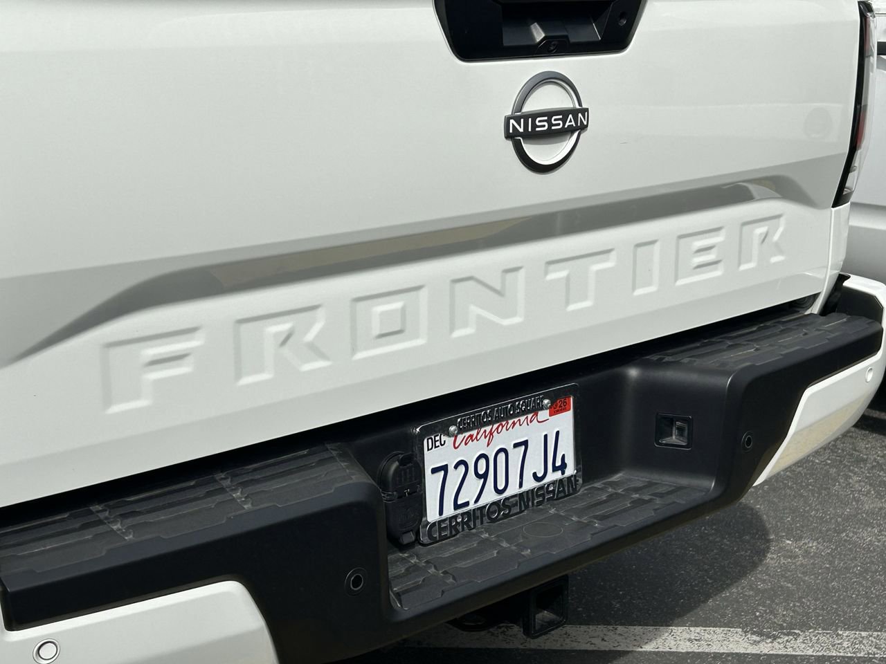 Certified 2025 Nissan Frontier SV w/ SV Convenience Package image 8