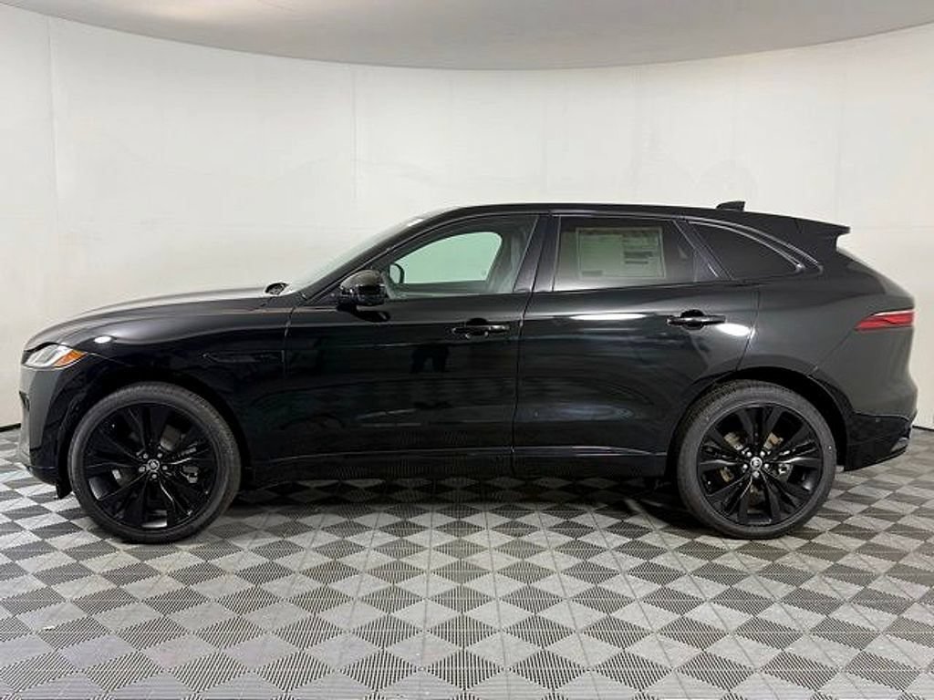New 2026 Jaguar F-PACE R-Dynamic S AWD/4WD image 3