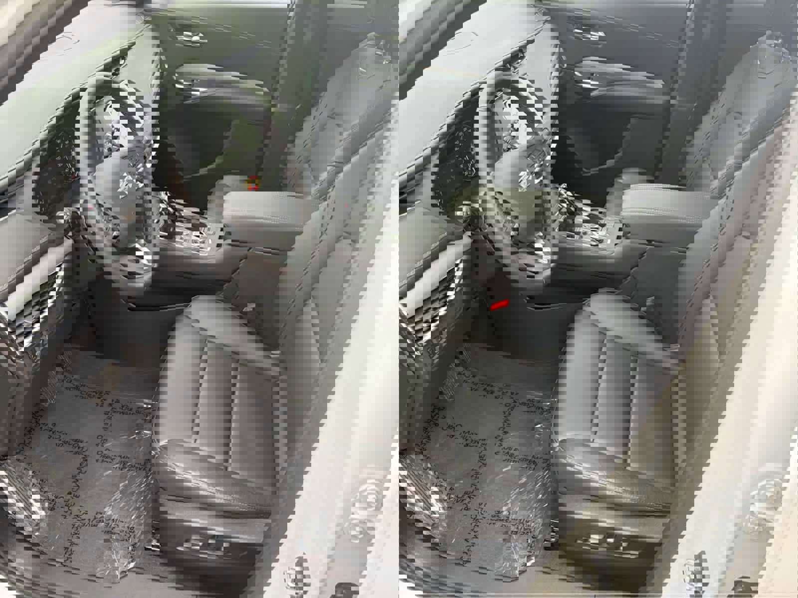 Used 2022 Cadillac XT4 Premium Luxury w/ Enhanced Visibility Package image 9