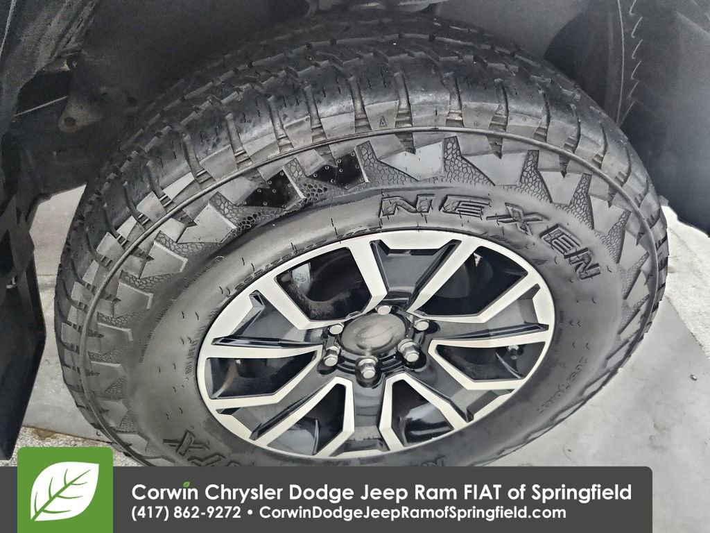 Used 2020 Toyota Tacoma TRD Sport image 34