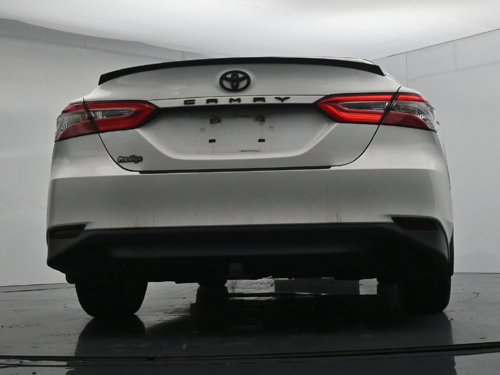 Used 2018 Toyota Camry LE FWD image 21