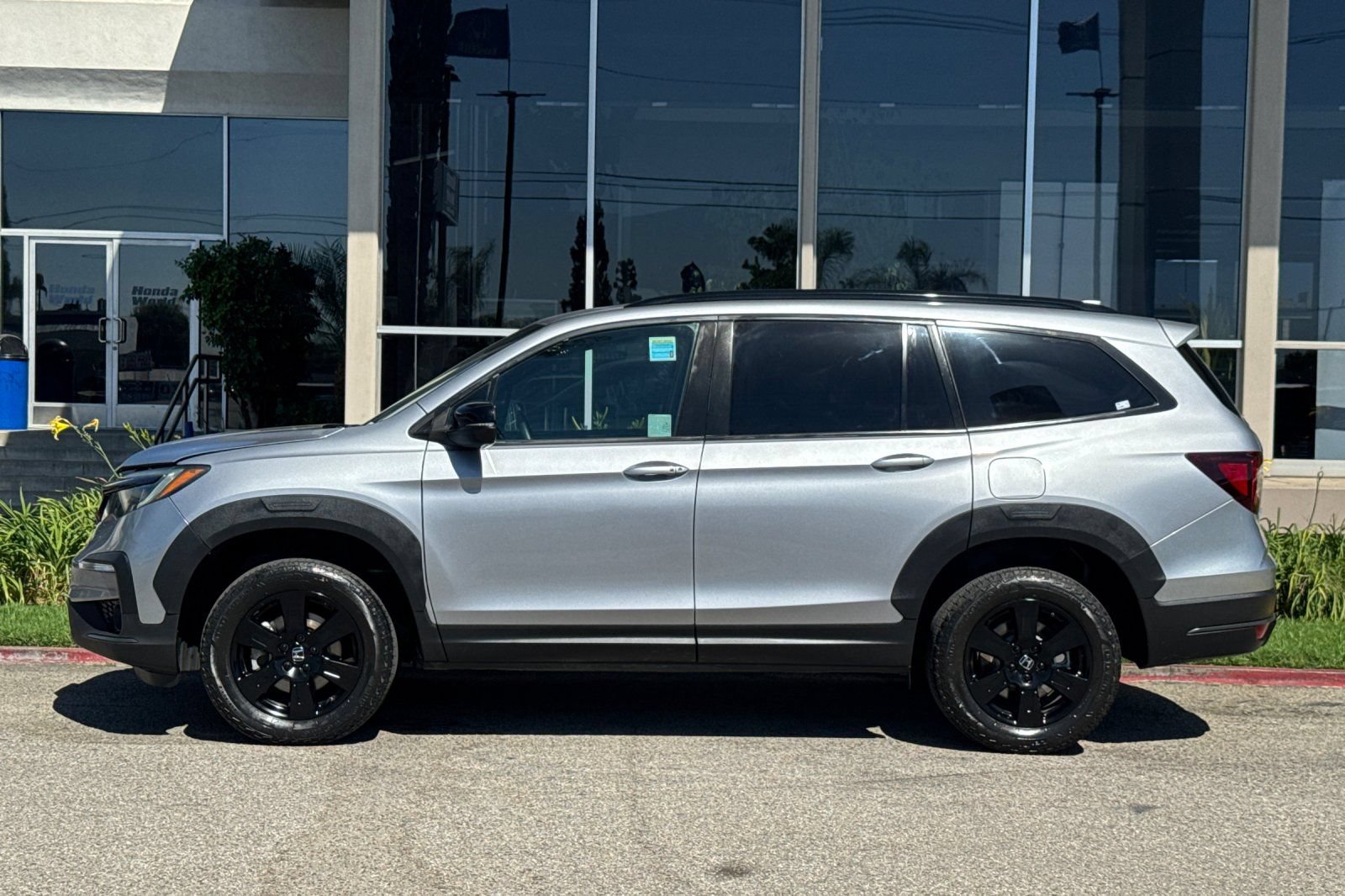 Certified 2022 Honda Pilot TrailSport image 7