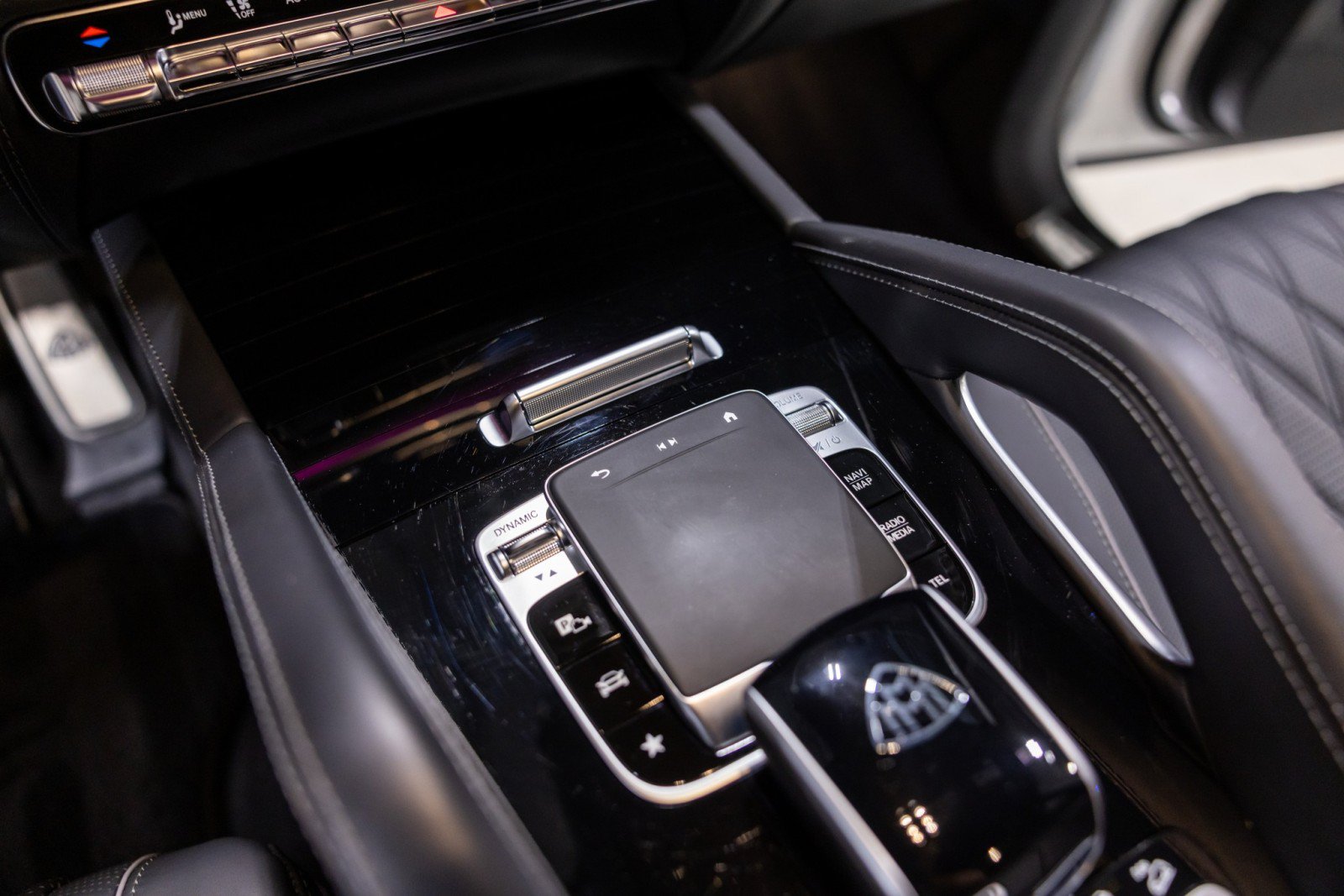 Used 2024 Mercedes-Benz Maybach GLS 600 4MATIC image 43