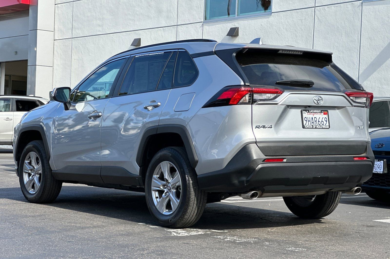 Certified 2023 Toyota RAV4 XLE w/ Convenience Package FWD image 6