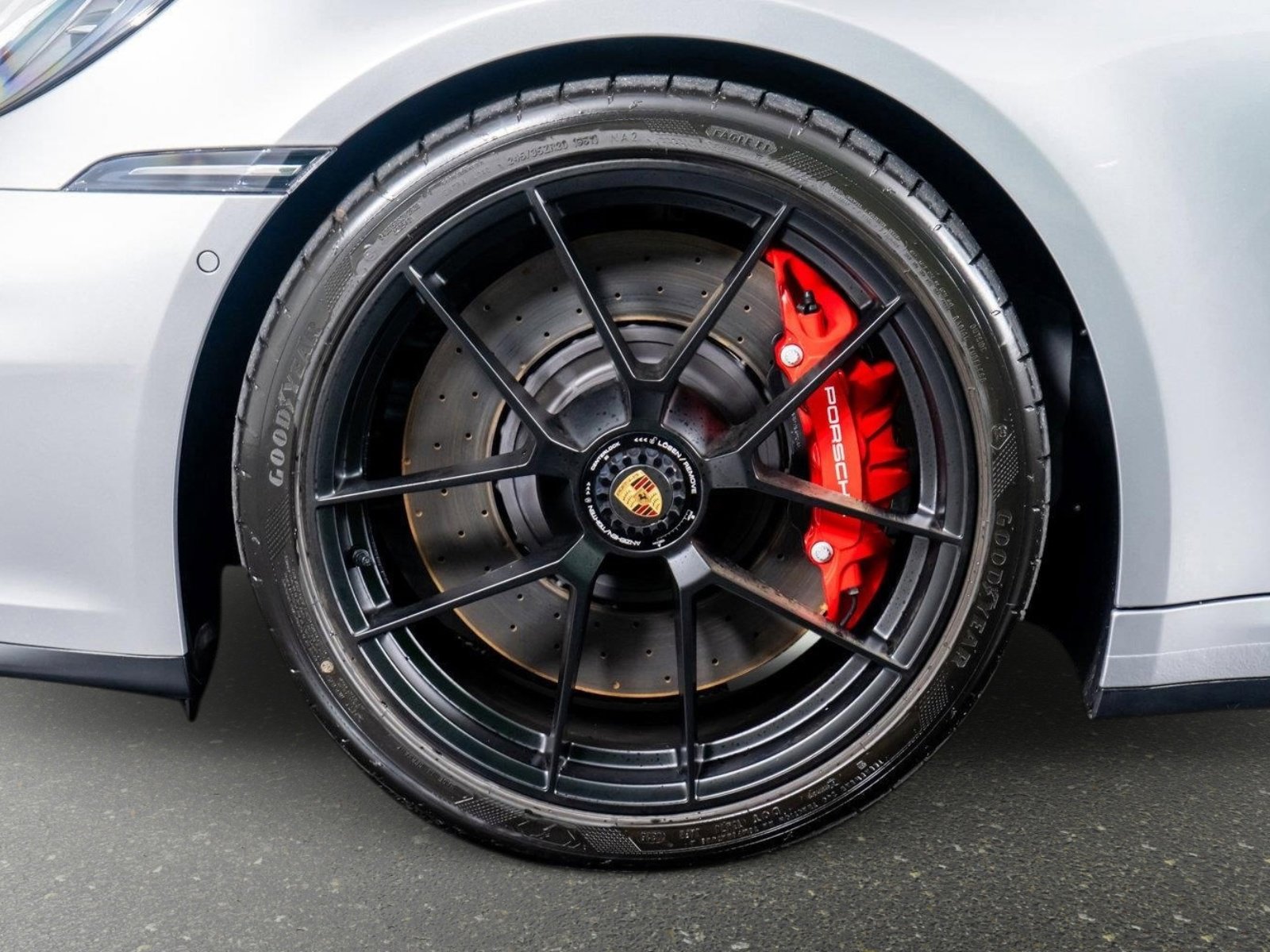 Used 2025 Porsche 911 Carrera GTS RWD image 9