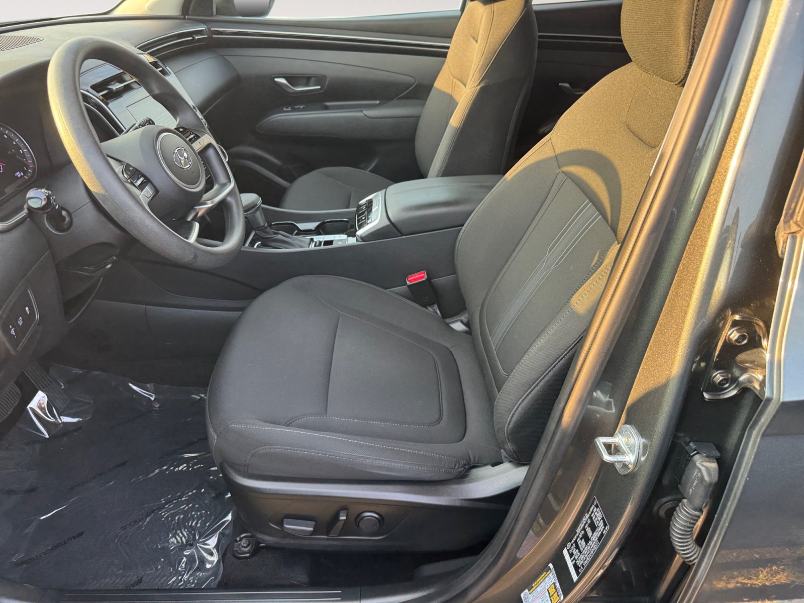Used 2023 Hyundai Tucson SEL FWD image 9