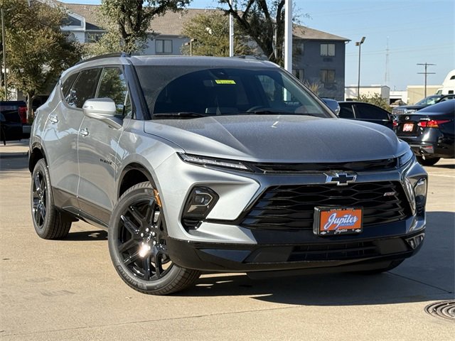 New 2025 Chevrolet Blazer RS w/ Driver Confidence II Package image 2