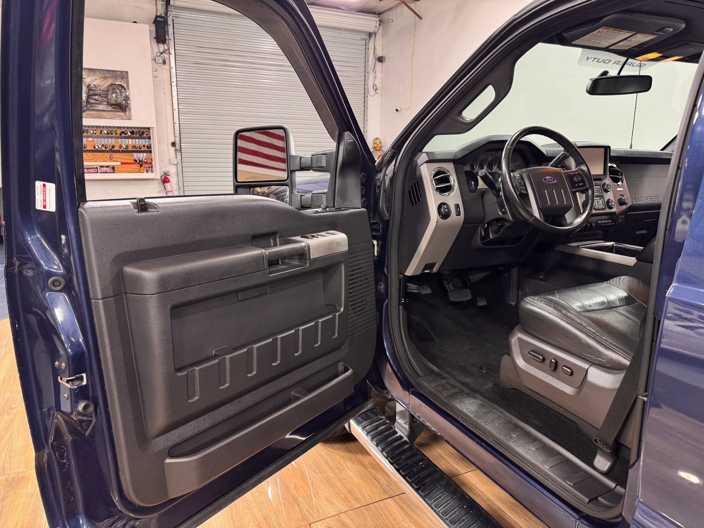 Used 2013 Ford F250 Lariat w/ Lariat Ultimate Pkg AWD/4WD image 12