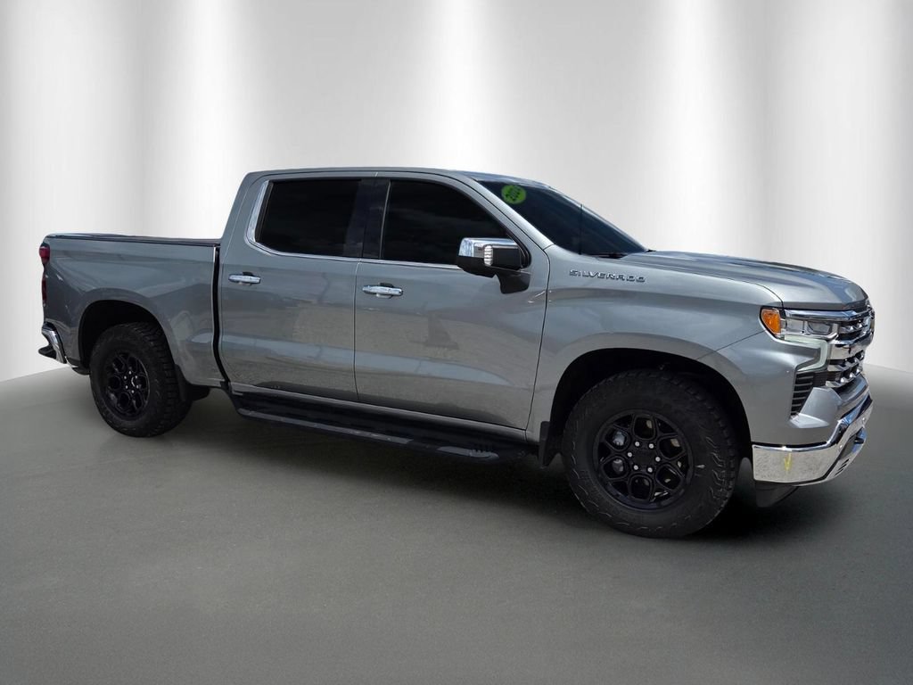 Used 2024 Chevrolet Silverado 1500 LTZ RWD image 2