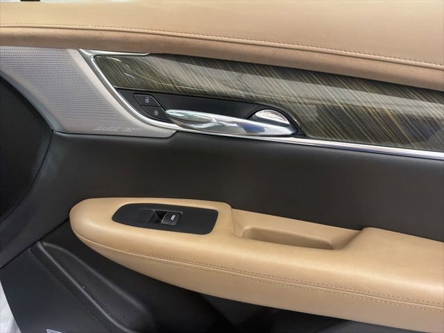 Used 2020 Cadillac XT6 Premium Luxury w/ Platinum Package FWD image 34
