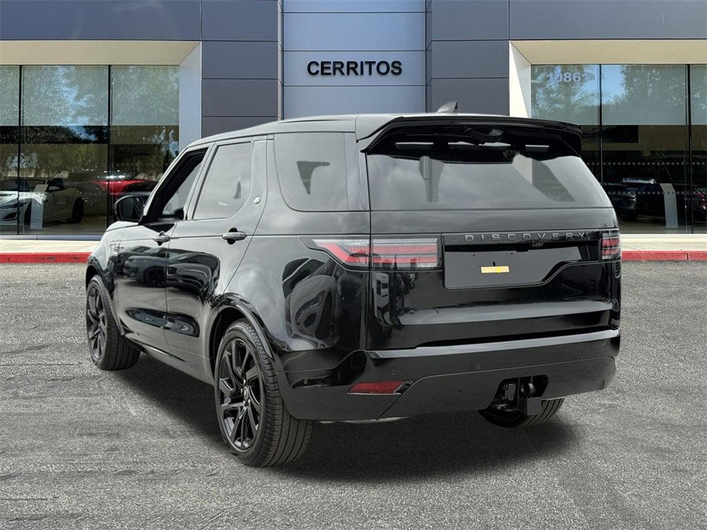 New 2025 Land Rover Discovery Dynamic SE image 6