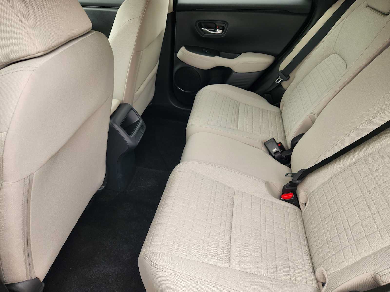 Certified 2026 Honda HR-V LX image 29