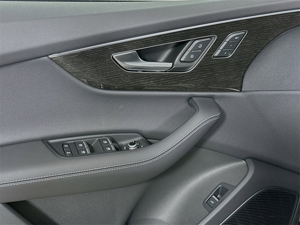 New 2025 Audi Q7 3.0T Premium Plus image 21