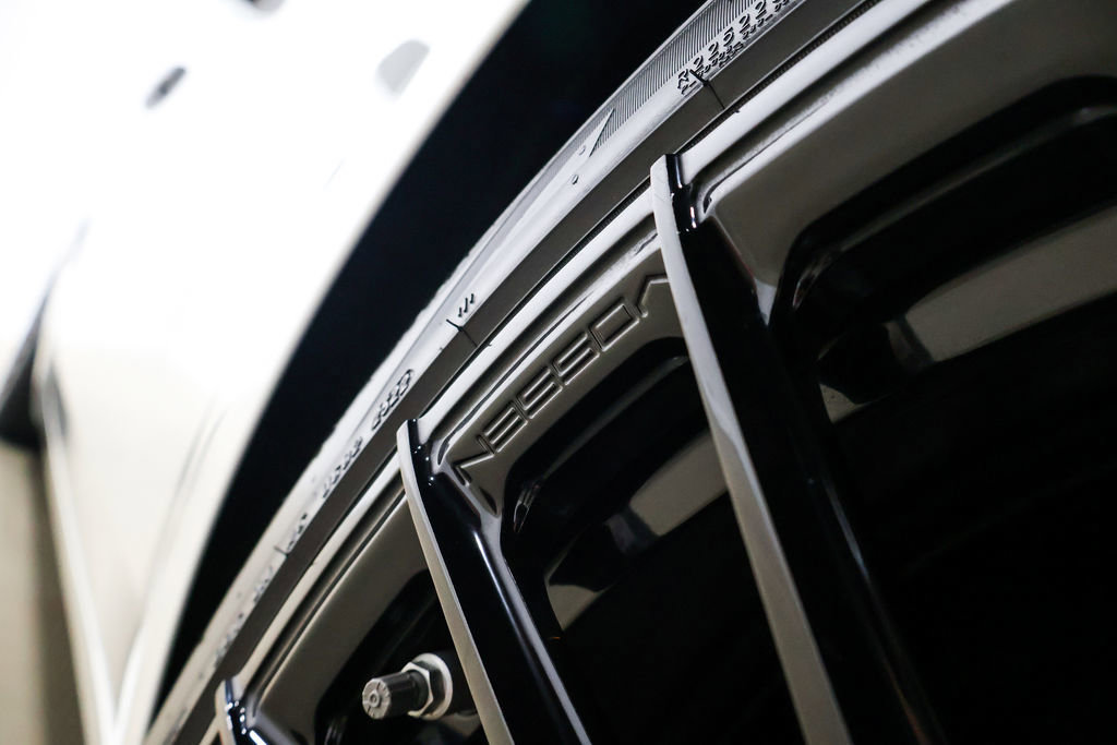 Used 2019 Rolls-Royce Dawn RWD image 89