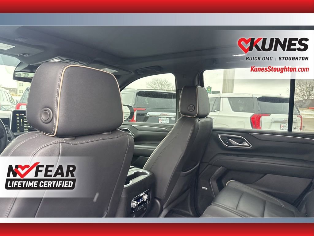 Used 2023 GMC Yukon SLT image 32