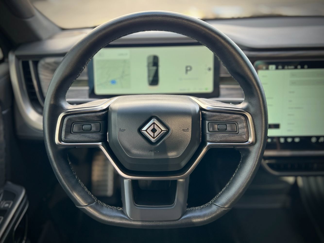 Used 2022 Rivian R1S Launch Edition image 14