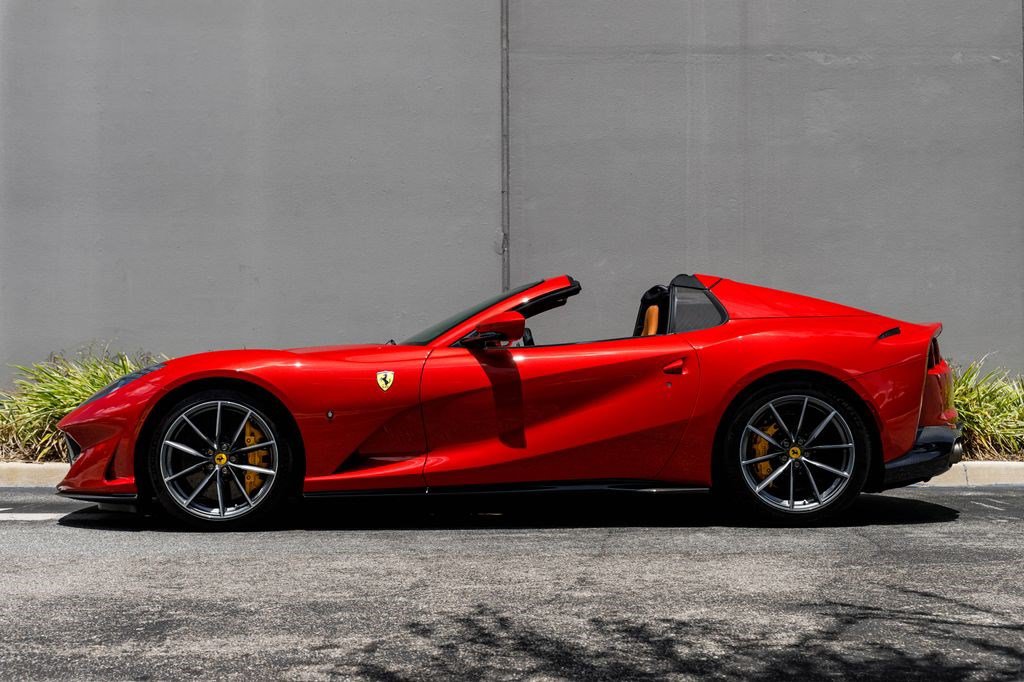 Used 2023 Ferrari 812 GTS RWD image 2