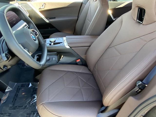 New 2026 BMW iX xDrive60 image 19