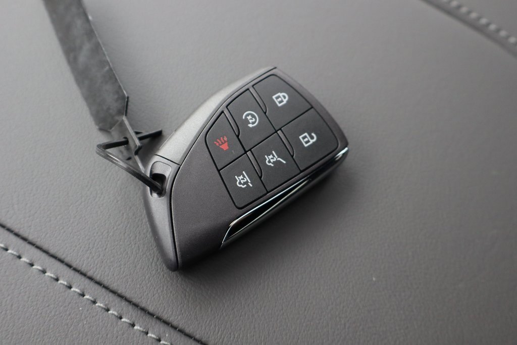 New 2025 Chevrolet Suburban LT w/ Advanced Technology Package image 34