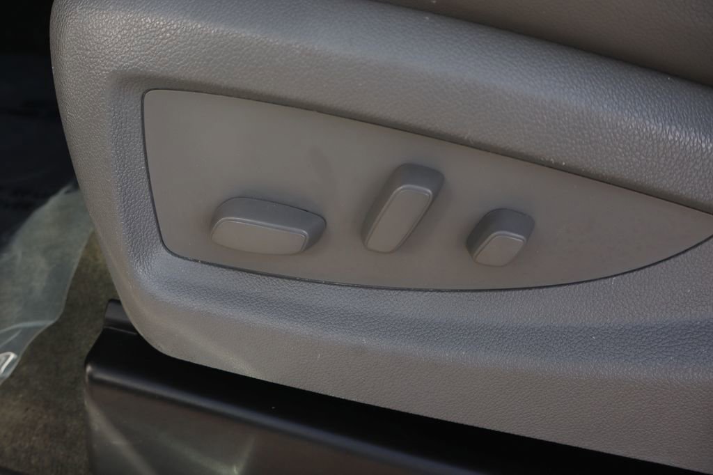 Used 2016 Chevrolet Silverado 2500 LTZ w/ Duramax Plus Package image 20