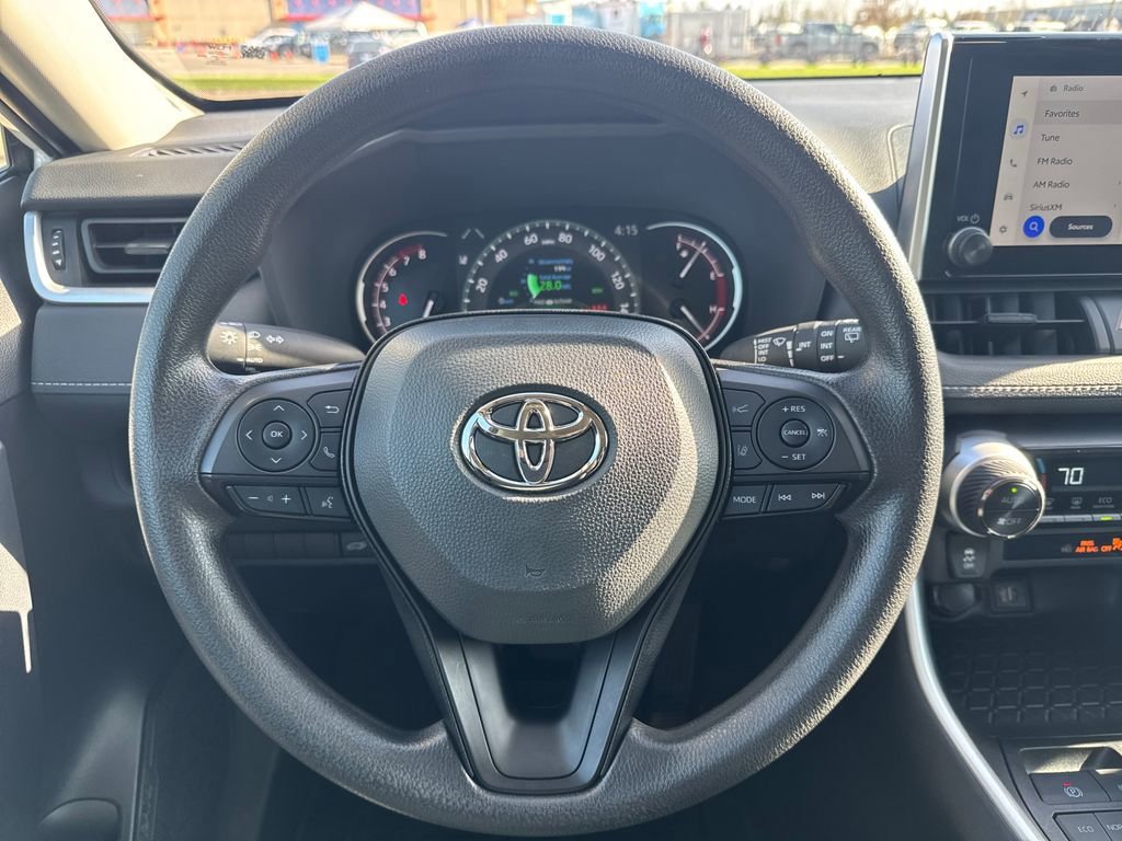Used 2025 Toyota RAV4 XLE w/ Convenience Package AWD/4WD image 19