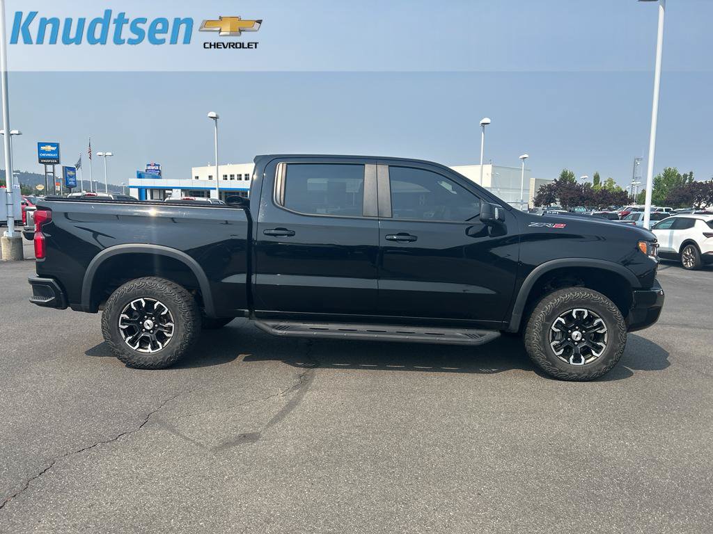 Used 2022 Chevrolet Silverado 1500 ZR2 w/ Technology Package AWD/4WD image 8