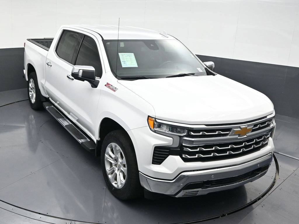 Used 2022 Chevrolet Silverado 1500 LTZ w/ Z71 Off-Road Package image 22