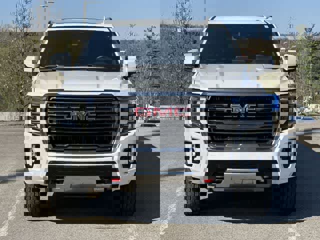 Used 2024 GMC Yukon XL AT4 w/ AT4 Premium Package image 22
