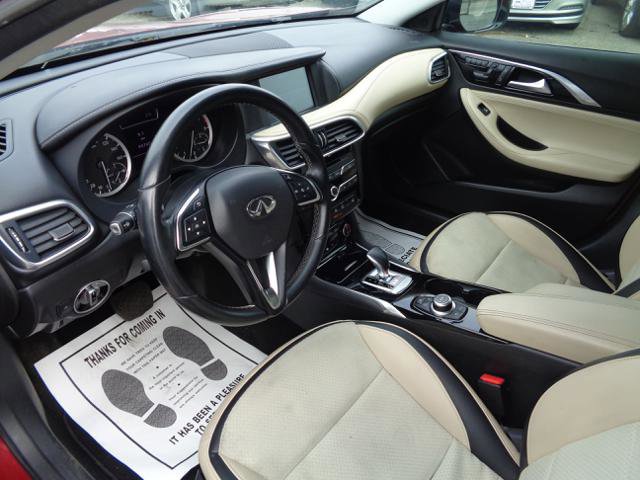 Used 2019 INFINITI QX30 image 24