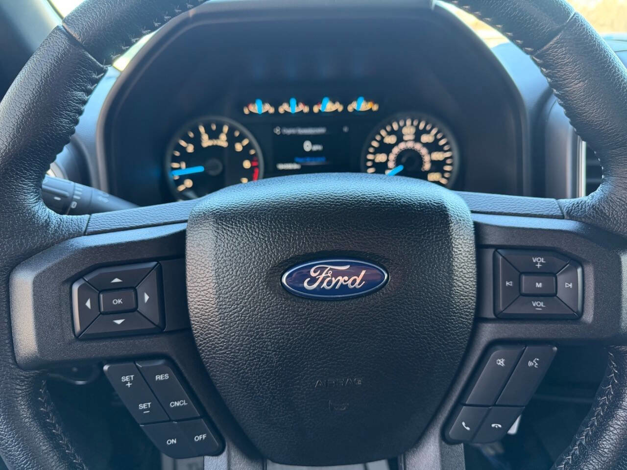 Used 2016 Ford F150 XLT w/ Equipment Group 302A Luxury image 23